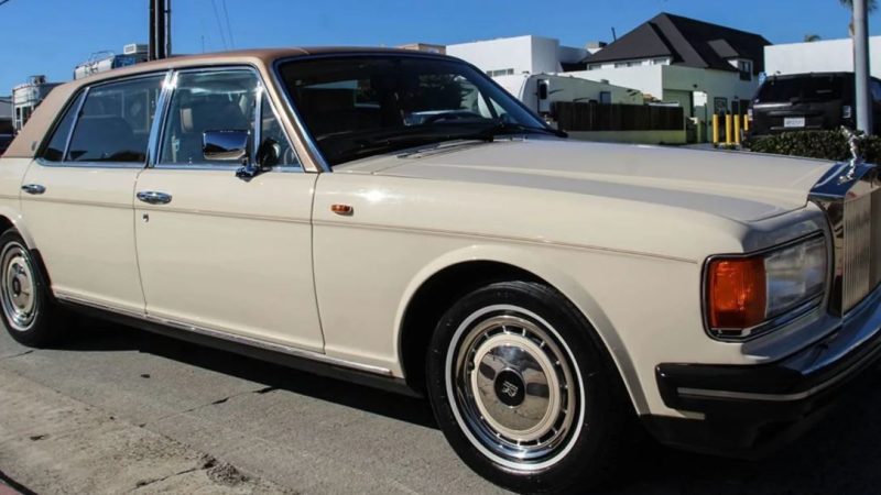 The Classic Elegance of the 1994 Rolls-Royce Silver Spur III