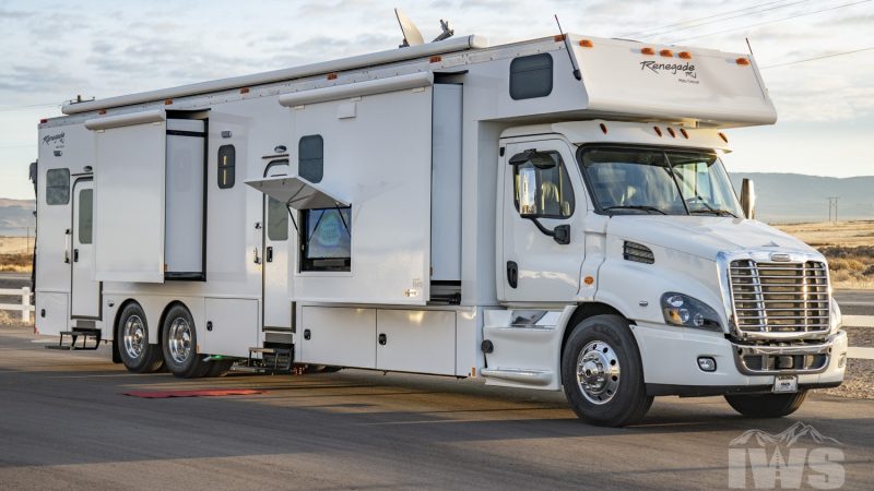 Nomadic Marvels: Semi-Truck RV Conversions with Private Balconies